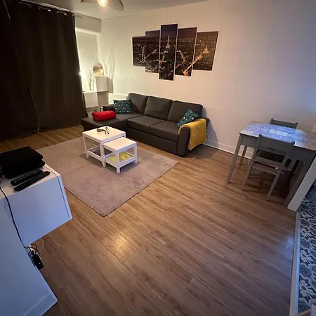 شقة 40 M2 Avec Parking Gratuit نانتير