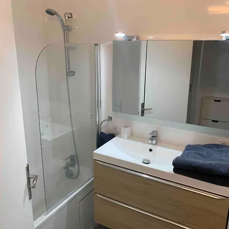 40 M2 Avec Parking Gratuit شقة