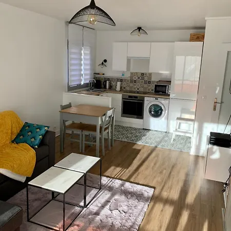 40 M2 Avec Parking Gratuit * نانتير