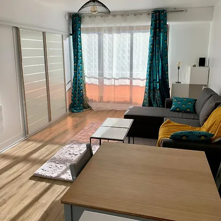 40 M2 Avec Parking Gratuit * نانتير